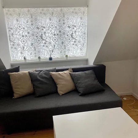 3 Bedroom In With Free Parking